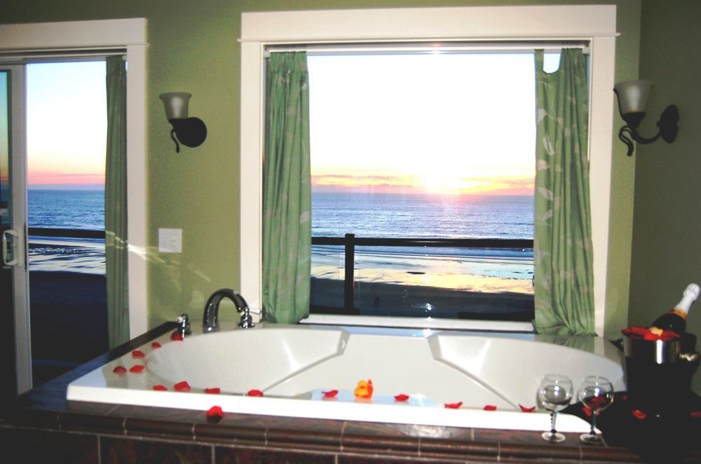 Starfish Manor Oceanfront Hotel Lincoln City Exterior foto